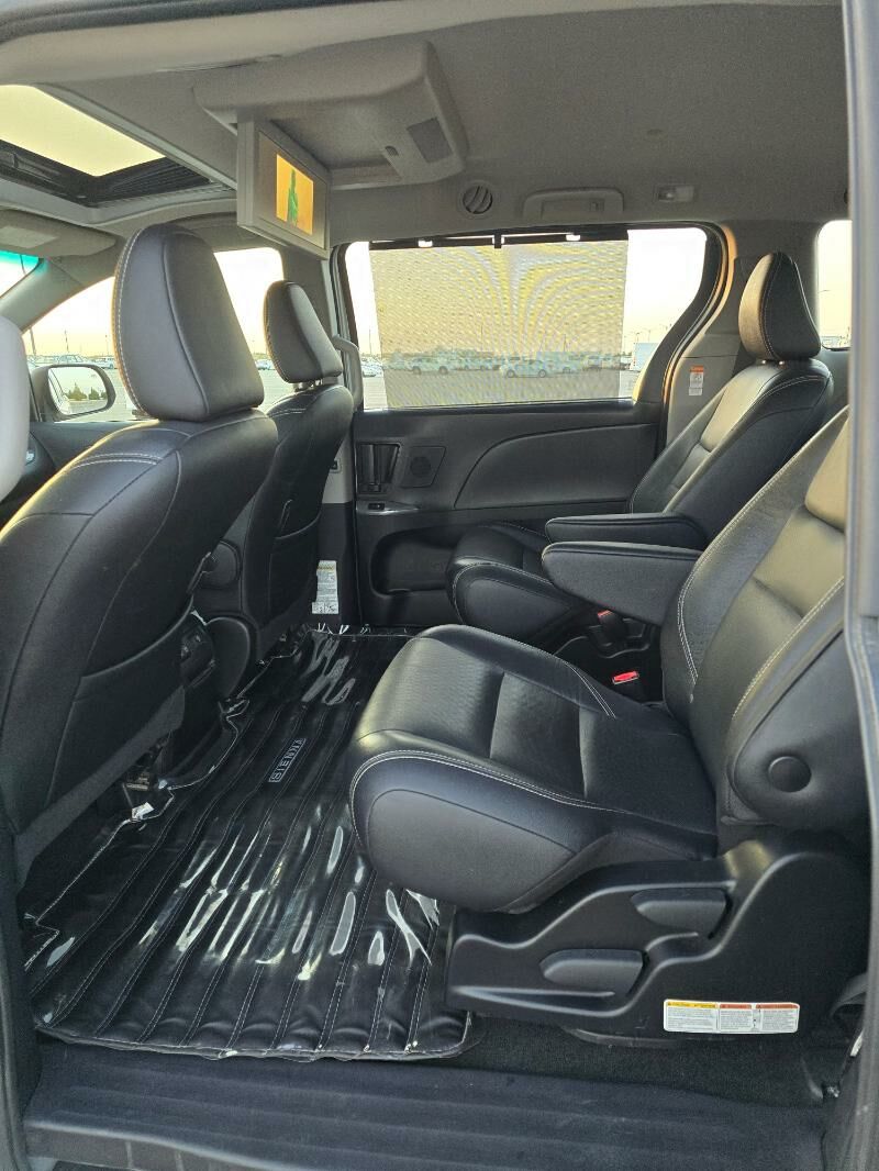 Toyota Sienna 2019 - 385 000 TMT - Ашхабад - img 4