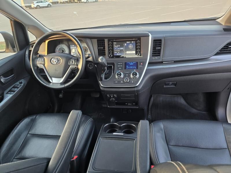 Toyota Sienna 2019 - 385 000 TMT - Ашхабад - img 7
