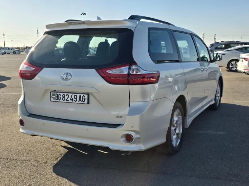 Toyota Sienna 2019 - 385 000 TMT - Ашхабад - img 9
