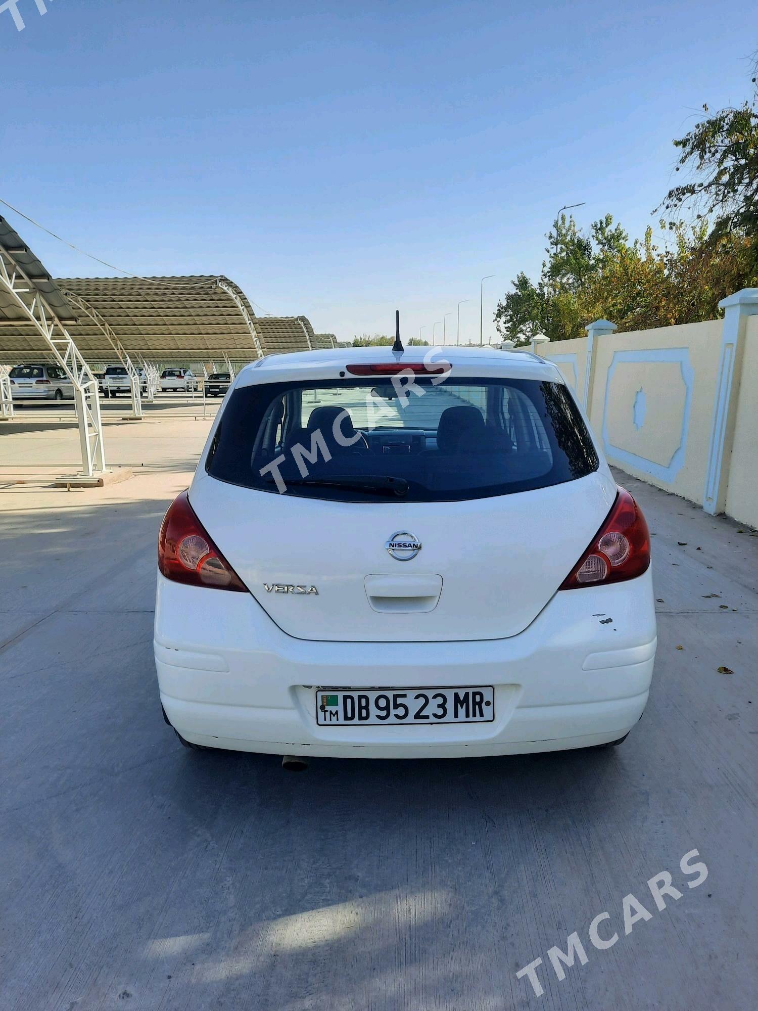 Nissan Versa 2012 - 87 000 TMT - Байрамали - img 4