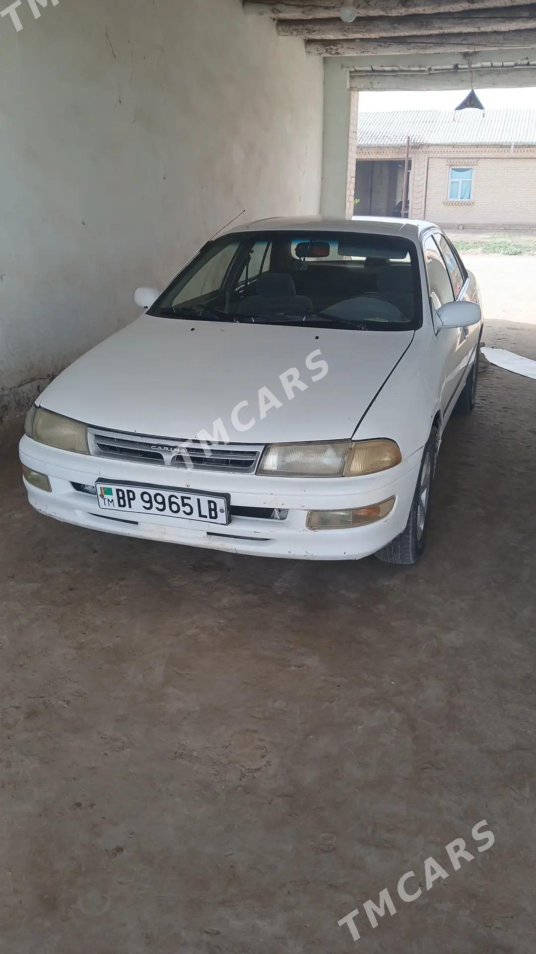 Toyota Carina 1994 - 38 000 TMT - Халач - img 3