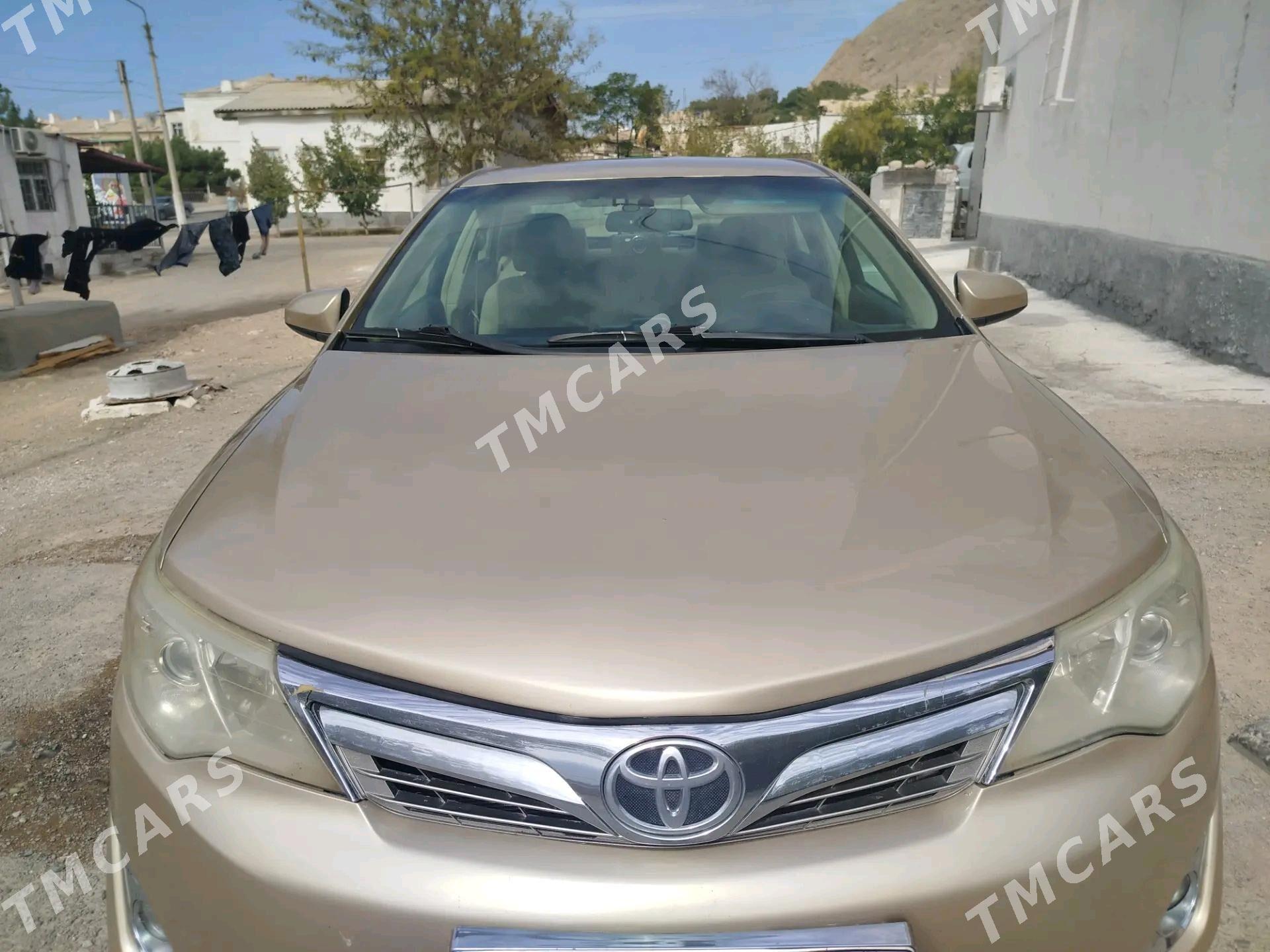 Toyota Camry 2012 - 210 000 TMT - Farap - img 2