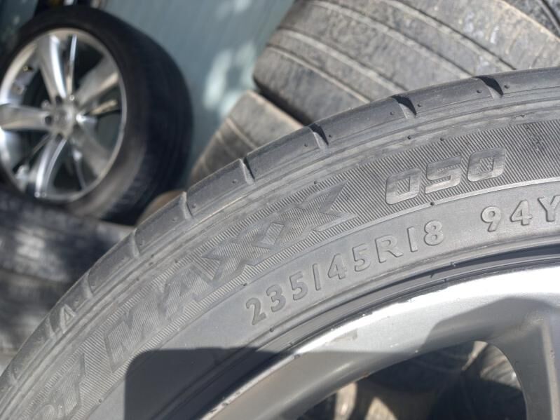 235-45-18 dunlop 300 TMT - Bedew - img 5