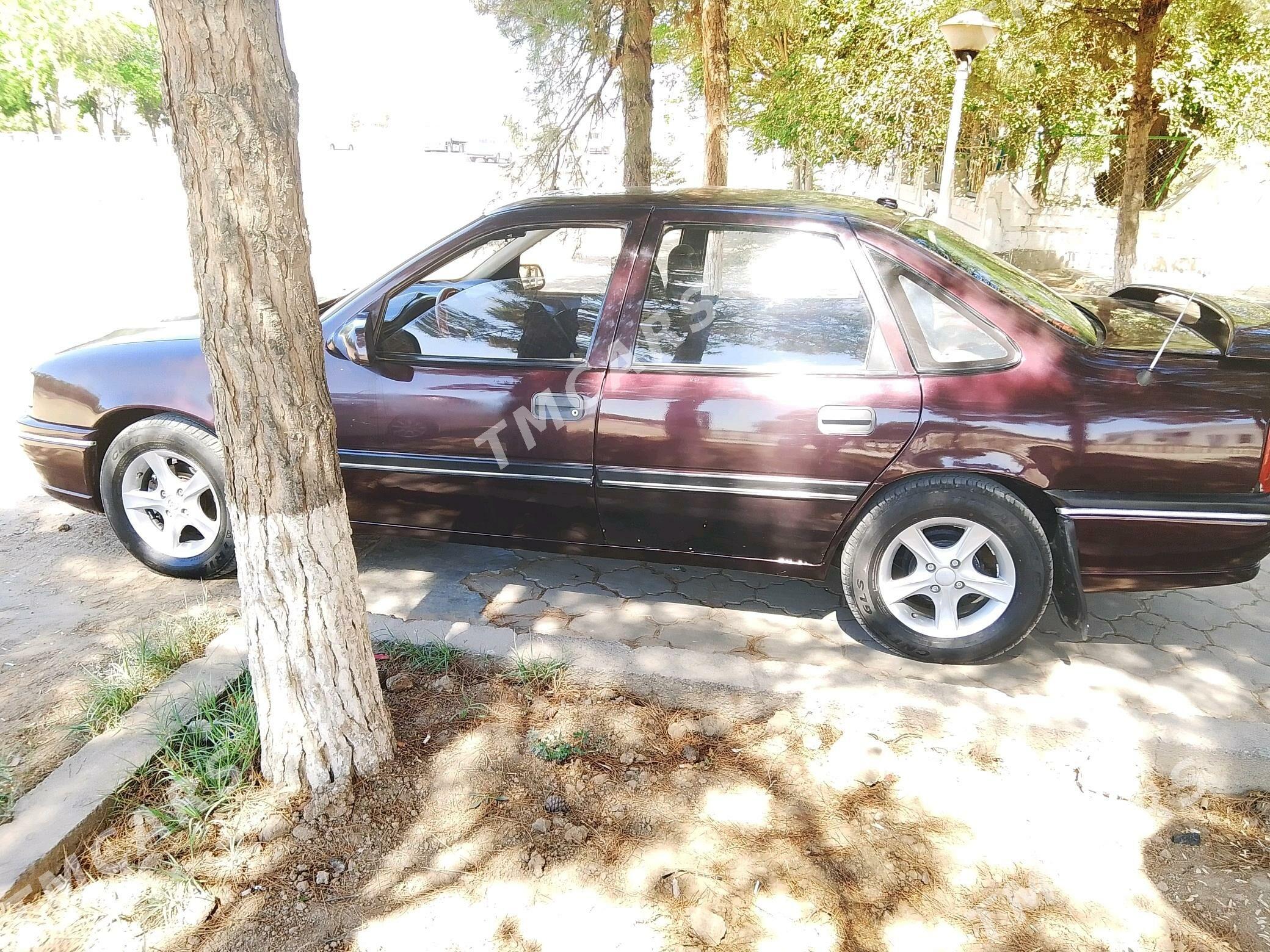 Opel Vectra 1990 - 30 000 TMT - Мары - img 6