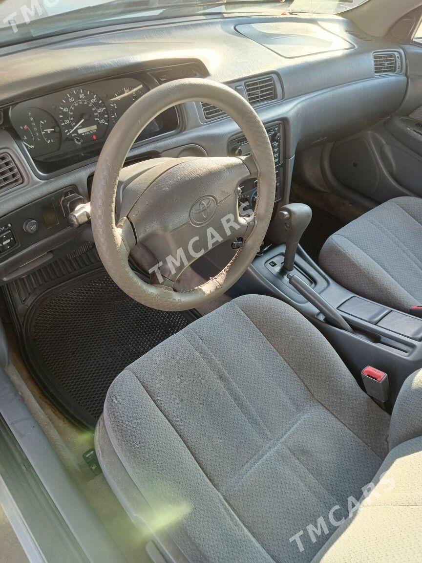Toyota Camry 2001 - 150 000 TMT - Кёнеургенч - img 3
