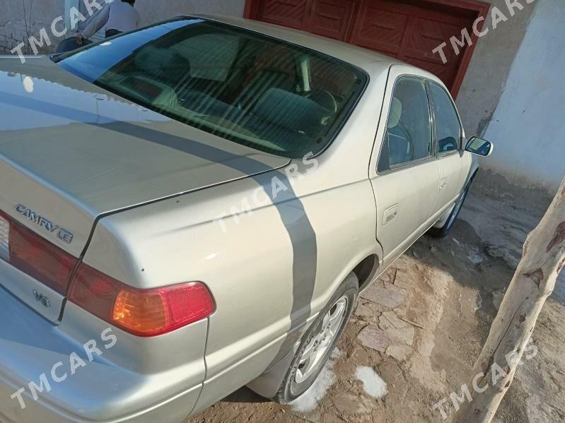 Toyota Camry 2001 - 150 000 TMT - Кёнеургенч - img 6