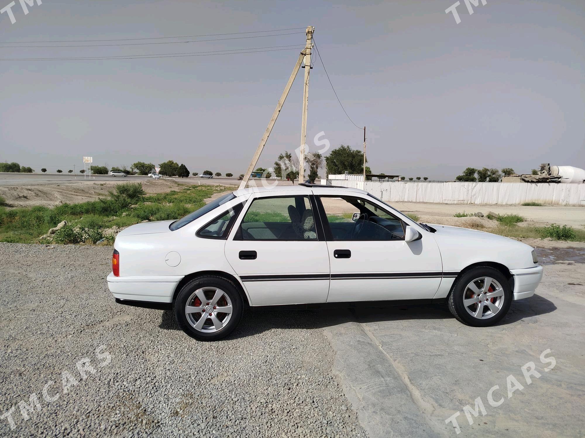 Opel Vectra 1991 - 36 000 TMT - Bäherden - img 3