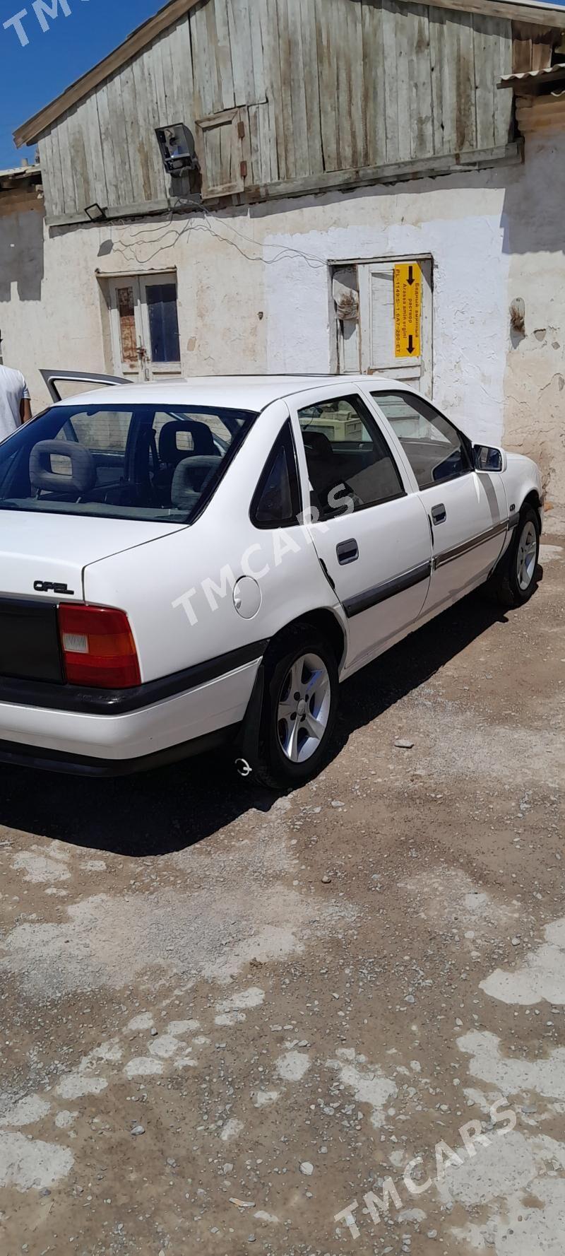 Opel Vectra 1990 - 36 000 TMT - Туркменгала - img 4