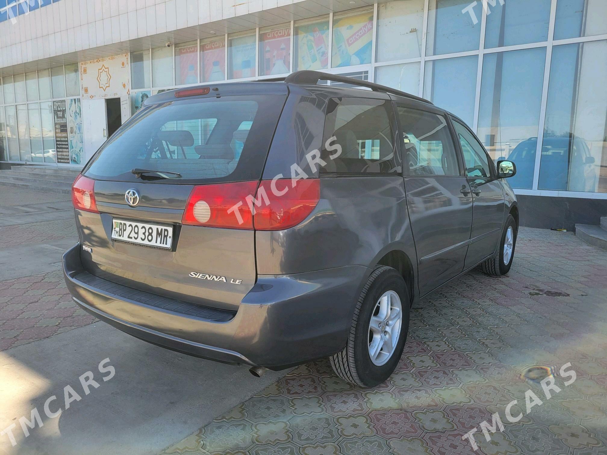 Toyota Sienna 2008 - 182 000 TMT - Мары - img 3