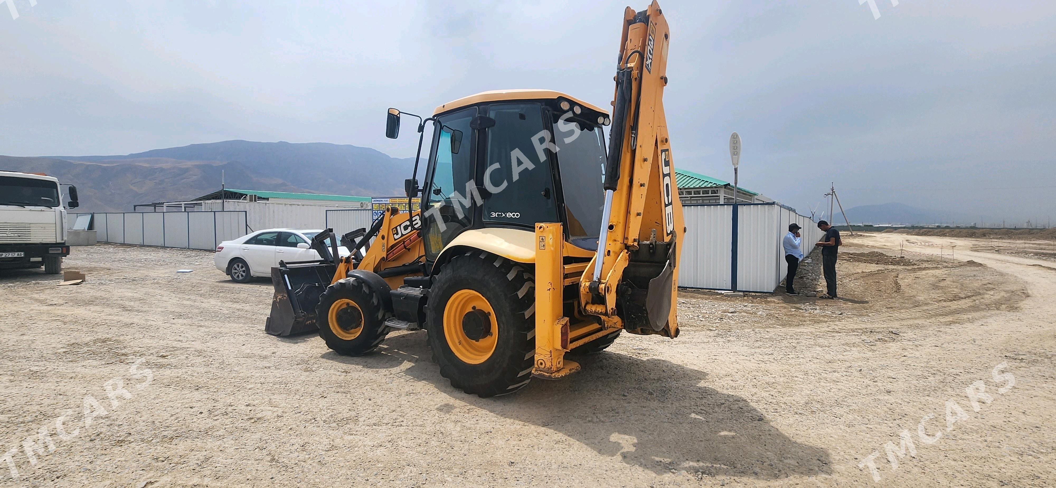 JCB 3CX Compact 2010 - 830 000 TMT - Büzmeýin - img 2