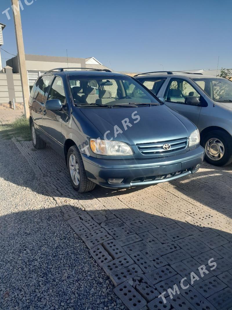 Toyota Sienna 2002 - 150 000 TMT - Mary - img 3