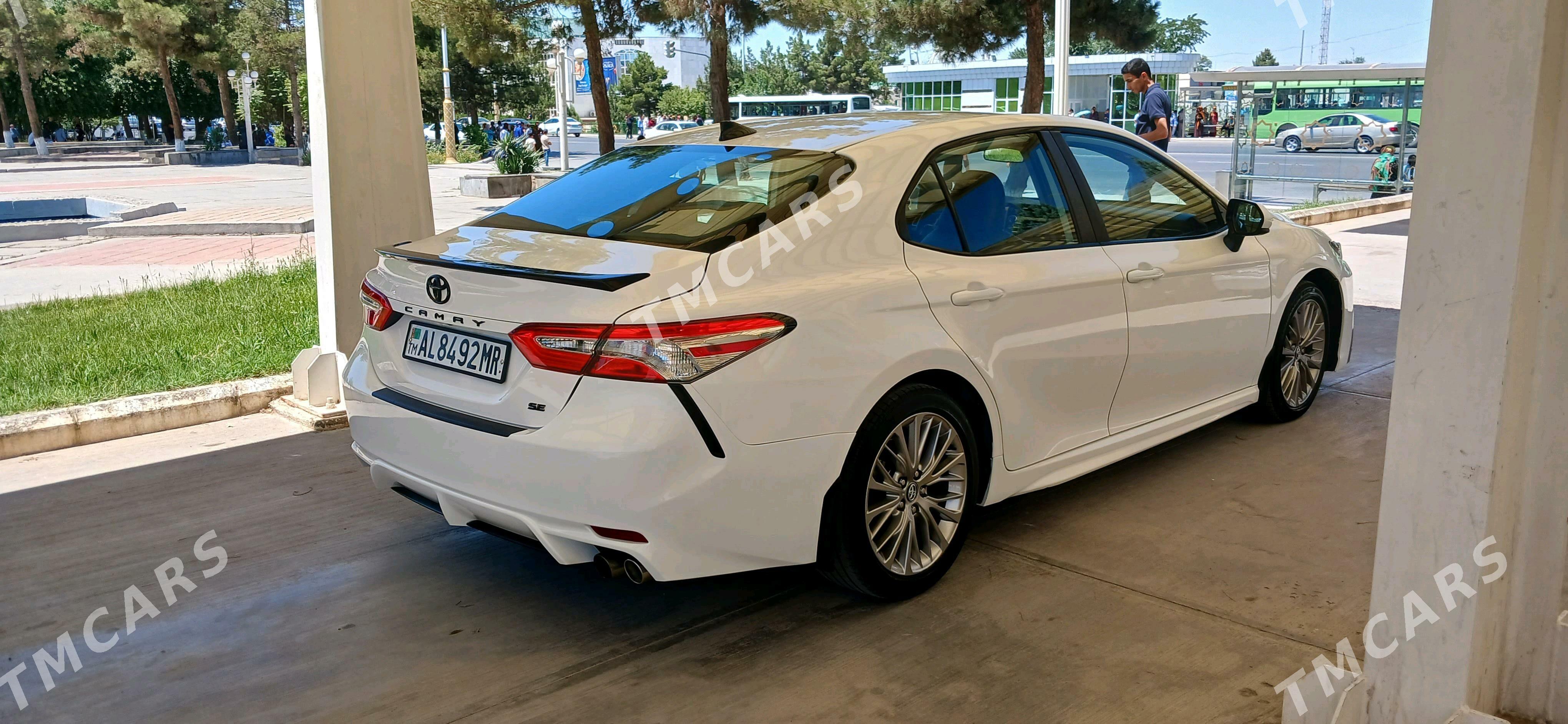 Toyota Camry 2020 - 285 000 TMT - Мары - img 5