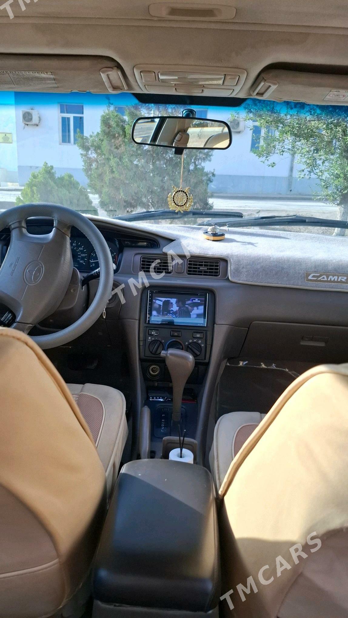 Toyota Camry 1999 - 130 000 TMT - Кёнеургенч - img 6