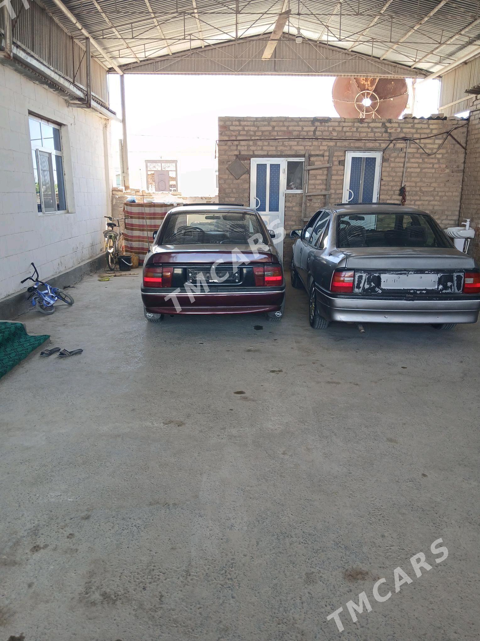 Opel Vectra 1993 - 32 000 TMT - Mary - img 4