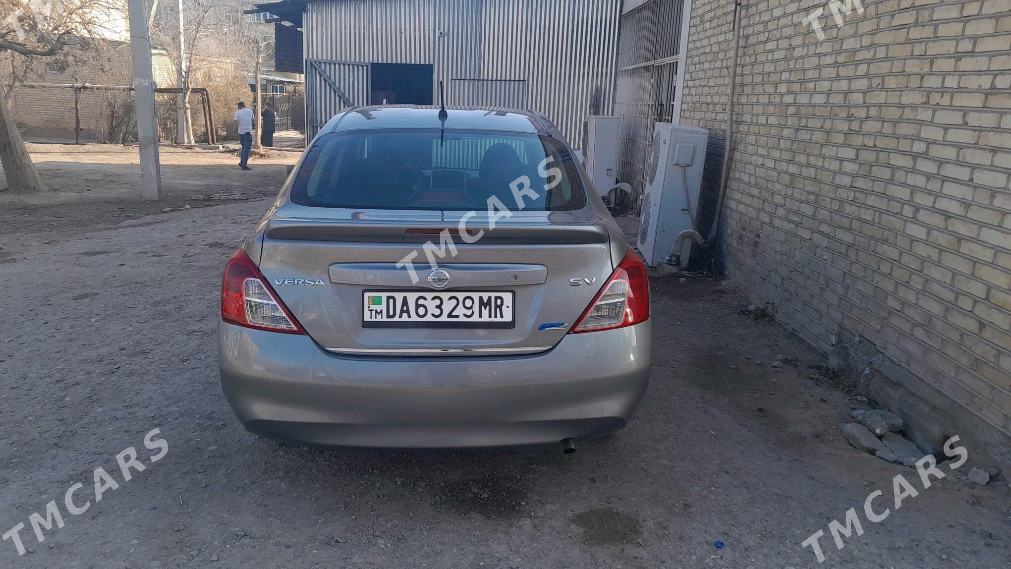 Nissan Versa 2012 - 90 000 TMT - Мары - img 5