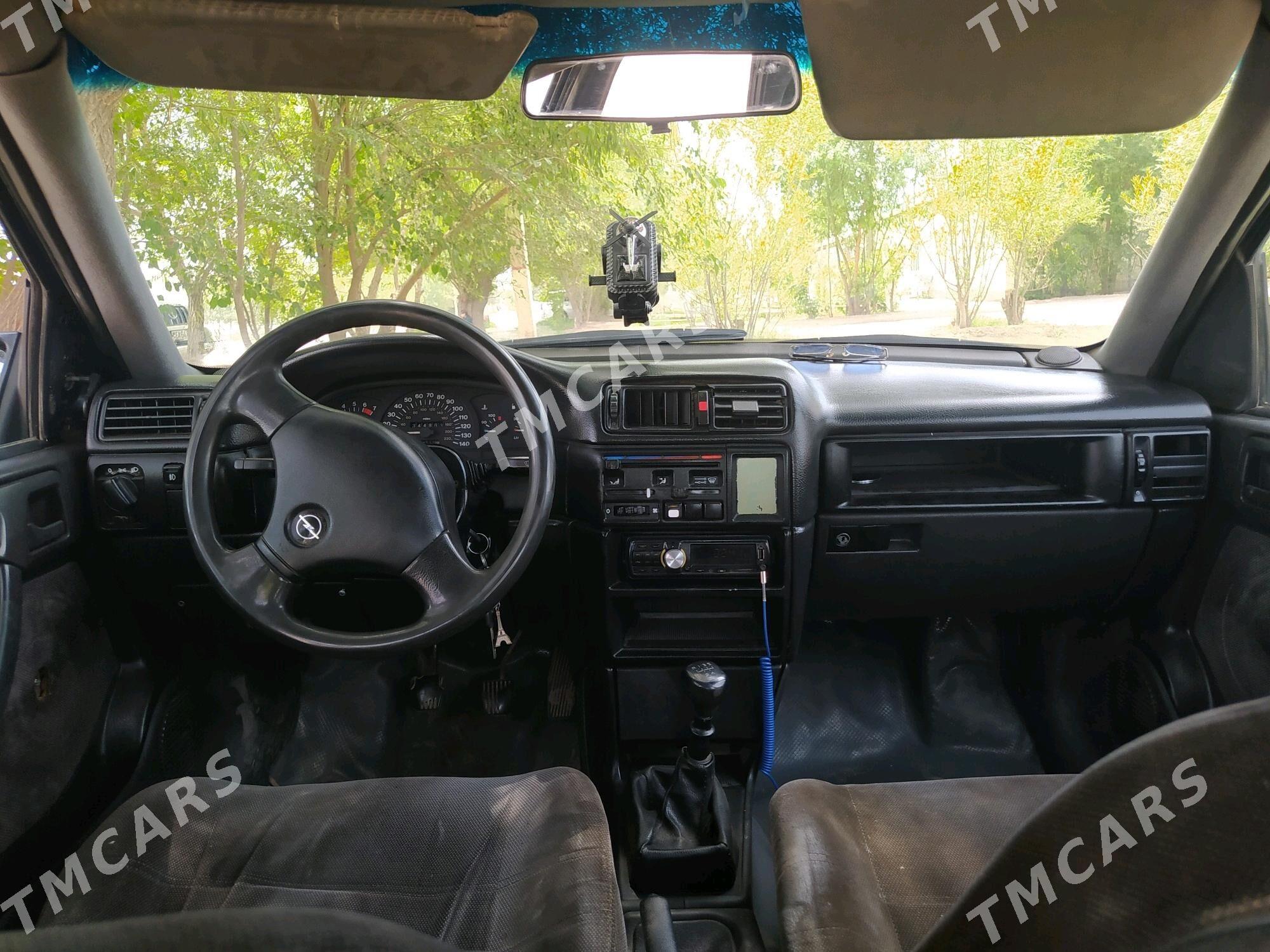 Opel Vectra 1990 - 32 000 TMT - Köneürgenç - img 2