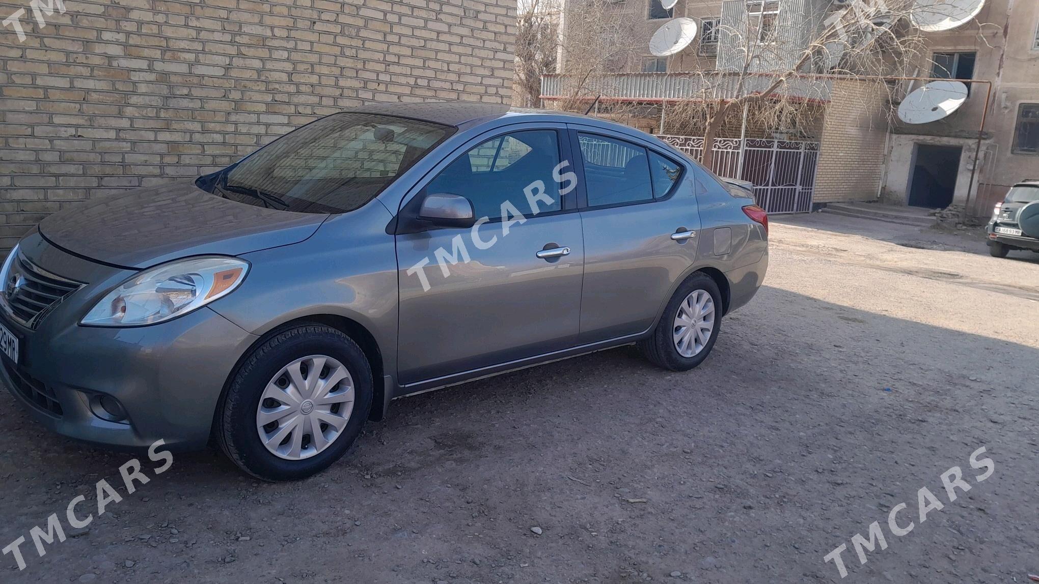 Nissan Versa 2012 - 90 000 TMT - Мары - img 4