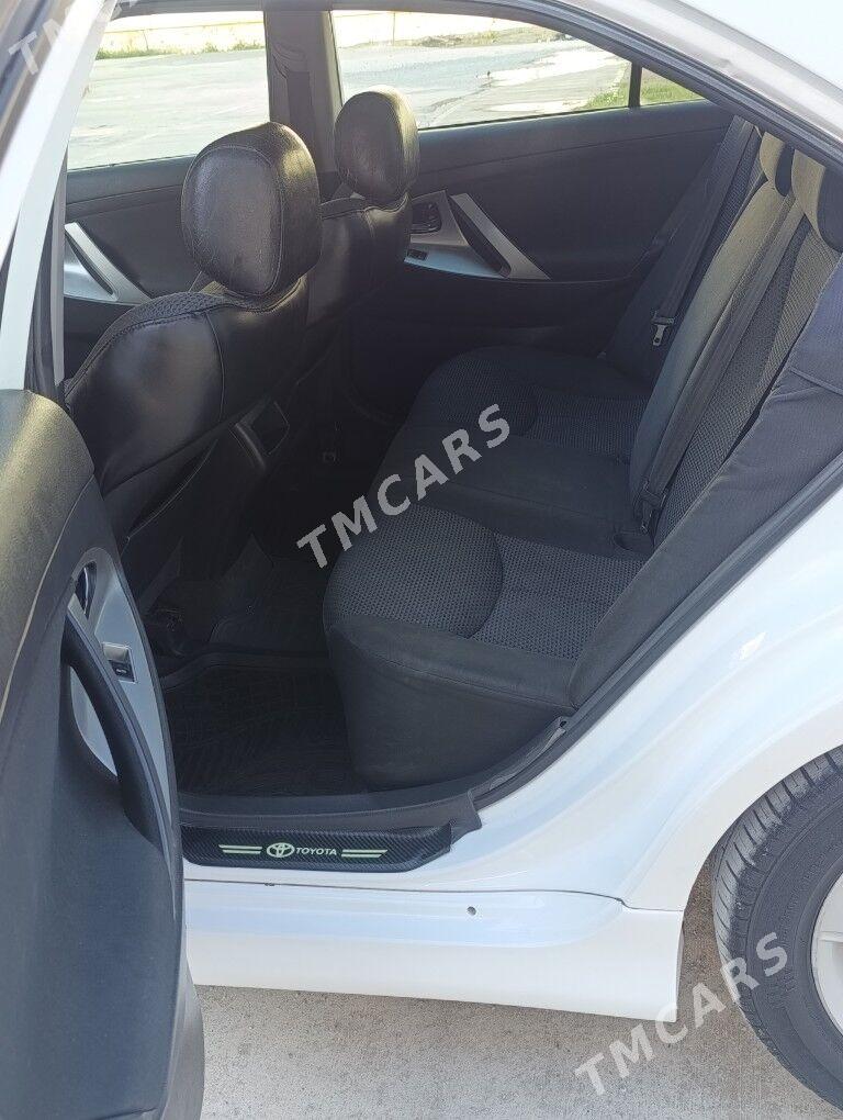 Toyota Camry 2010 - 180 000 TMT - Kerki - img 4