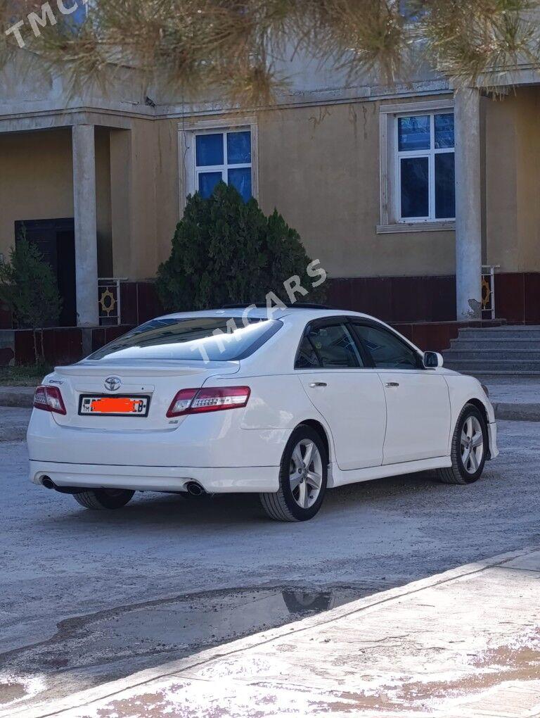 Toyota Camry 2010 - 180 000 TMT - Kerki - img 5