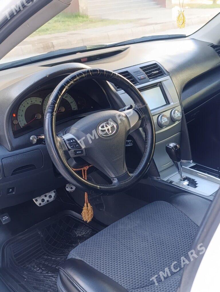 Toyota Camry 2010 - 180 000 TMT - Kerki - img 6
