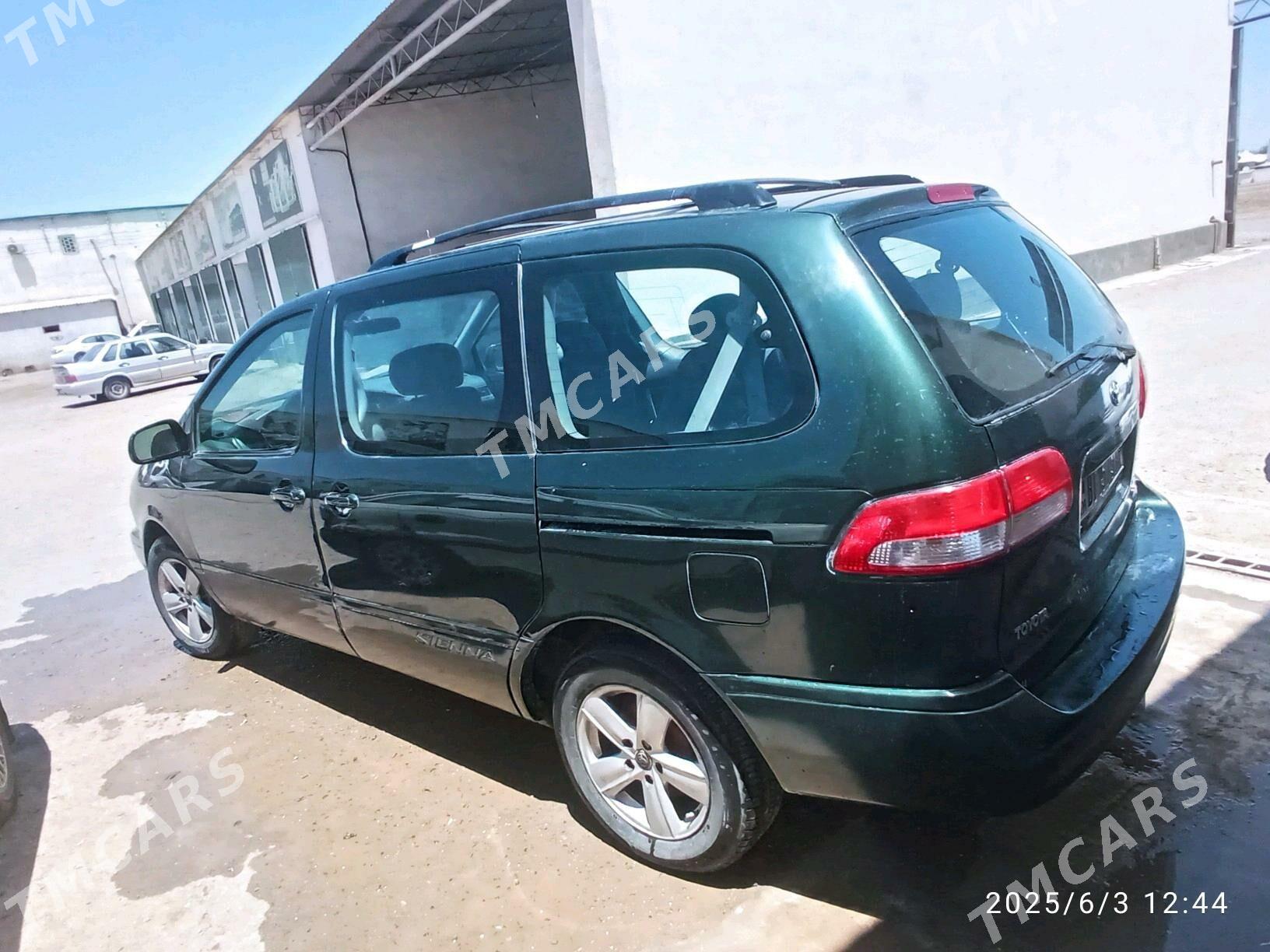 Toyota Sienna 2002 - 140 000 TMT - Tejen - img 2