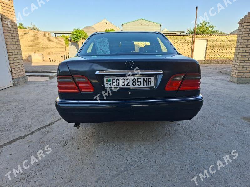 Mercedes-Benz E-Class 1998 - 35 000 TMT - Мары - img 6
