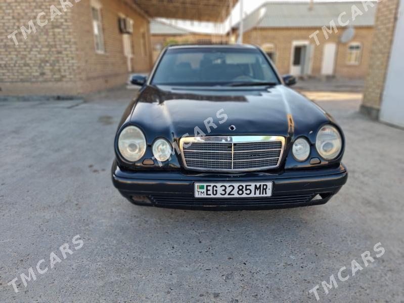 Mercedes-Benz E-Class 1998 - 35 000 TMT - Мары - img 2