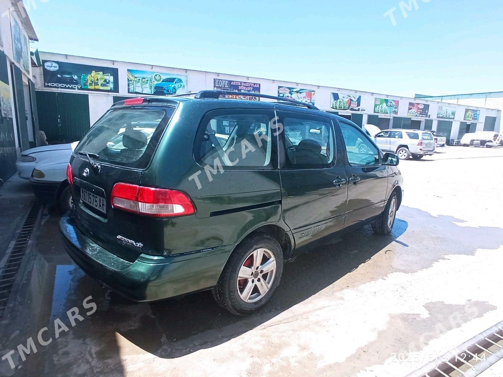 Toyota Sienna 2002 - 140 000 TMT - Tejen - img 3