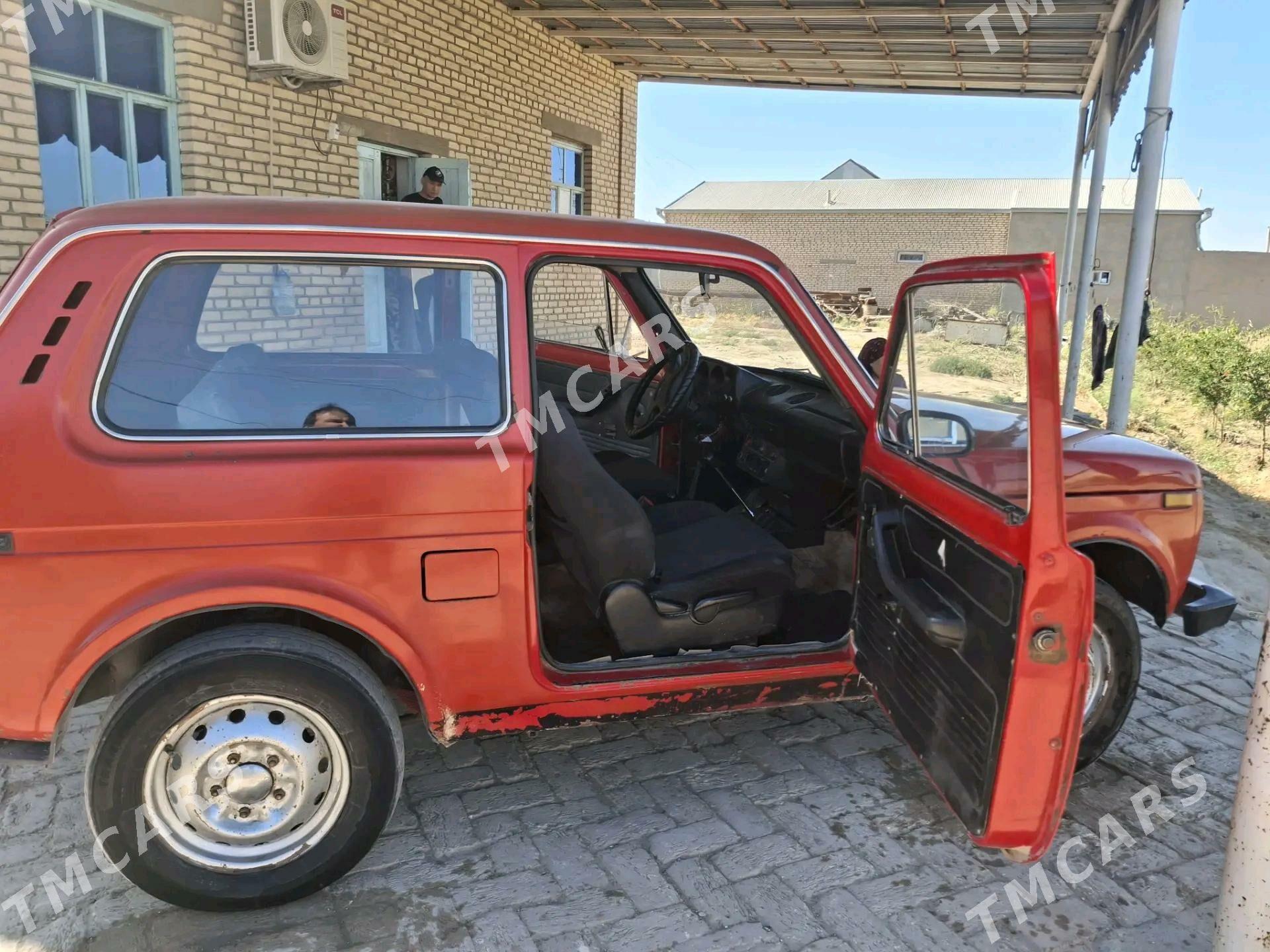 Lada Niva 1985 - 35 000 TMT - Байрамали - img 4