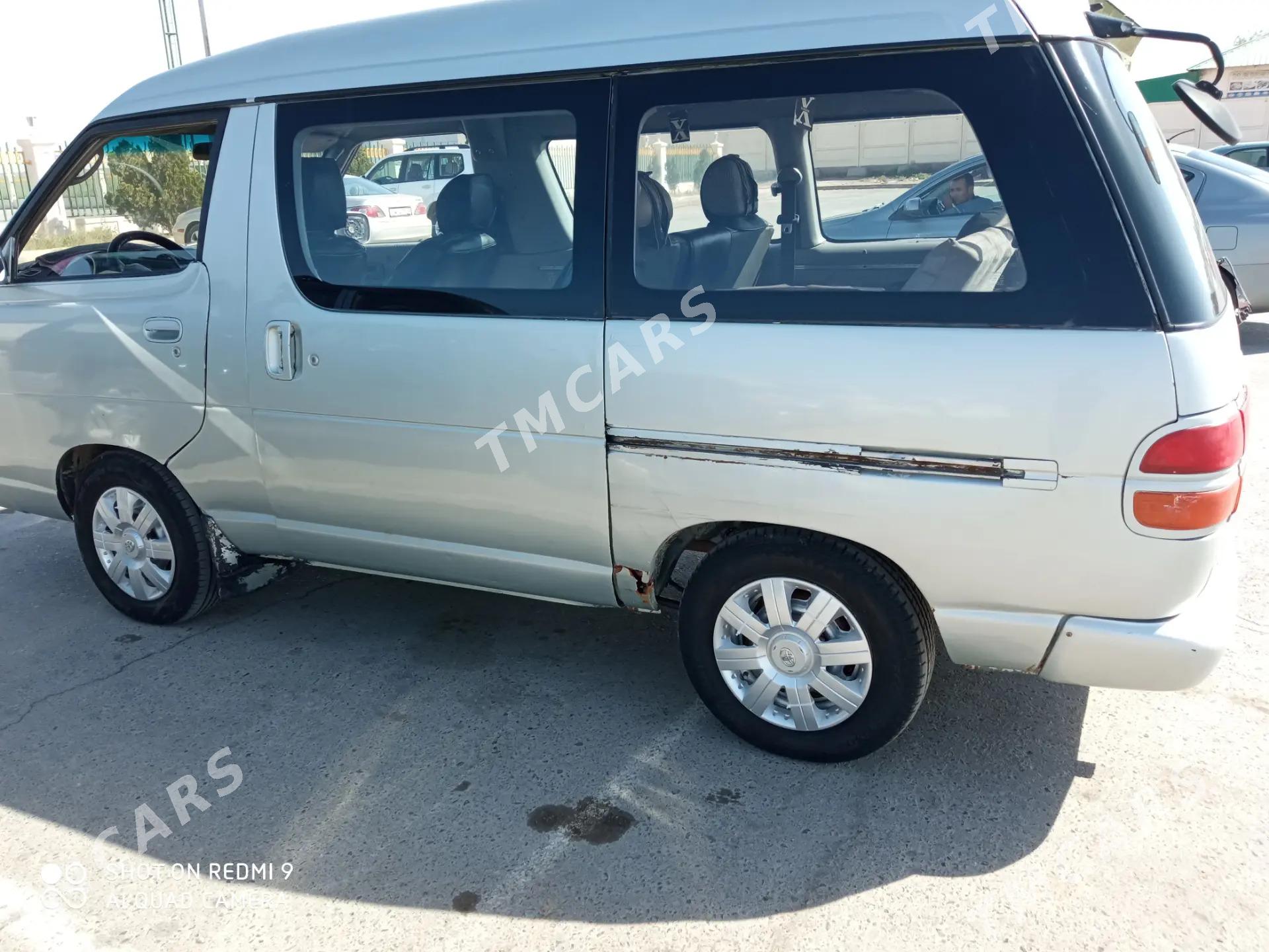 Toyota Town Ace 1993 - 35 000 TMT - Фарап - img 2