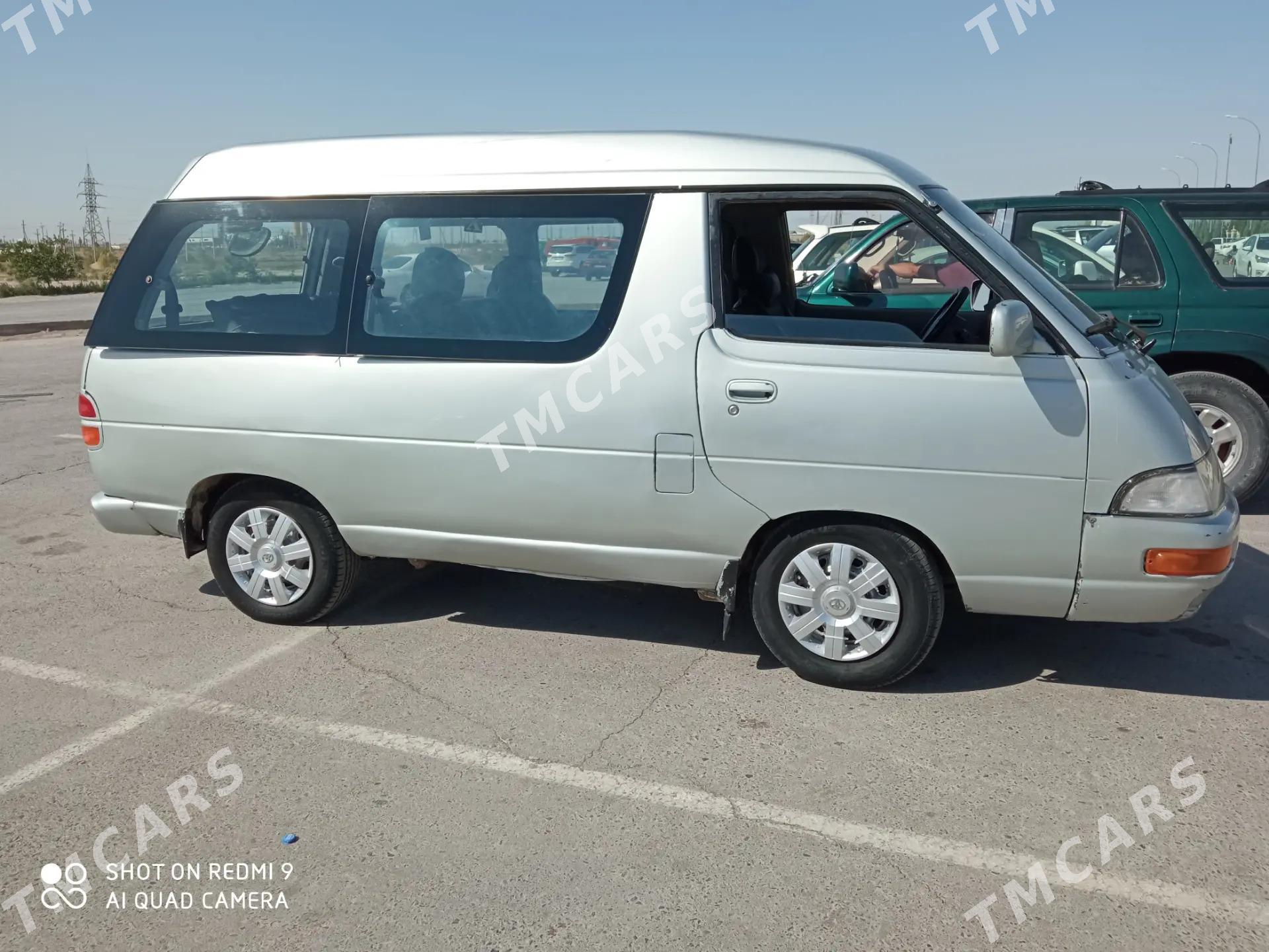 Toyota Town Ace 1993 - 35 000 TMT - Фарап - img 3