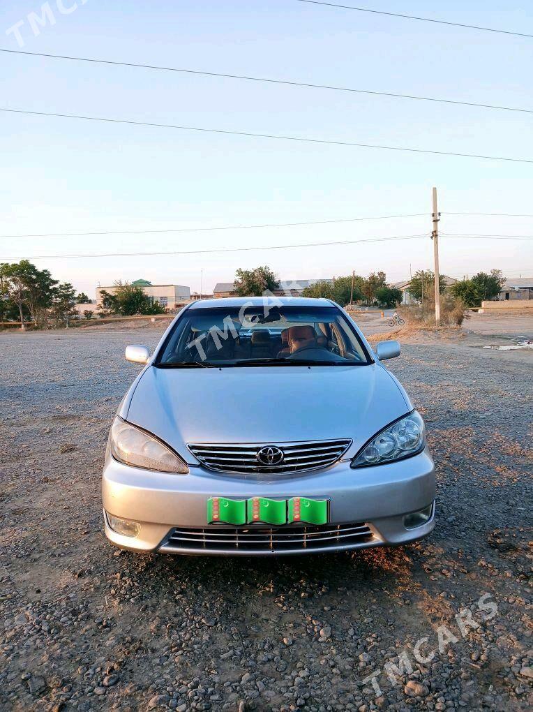 Toyota Camry 2004 - 150 000 TMT - Halaç - img 5