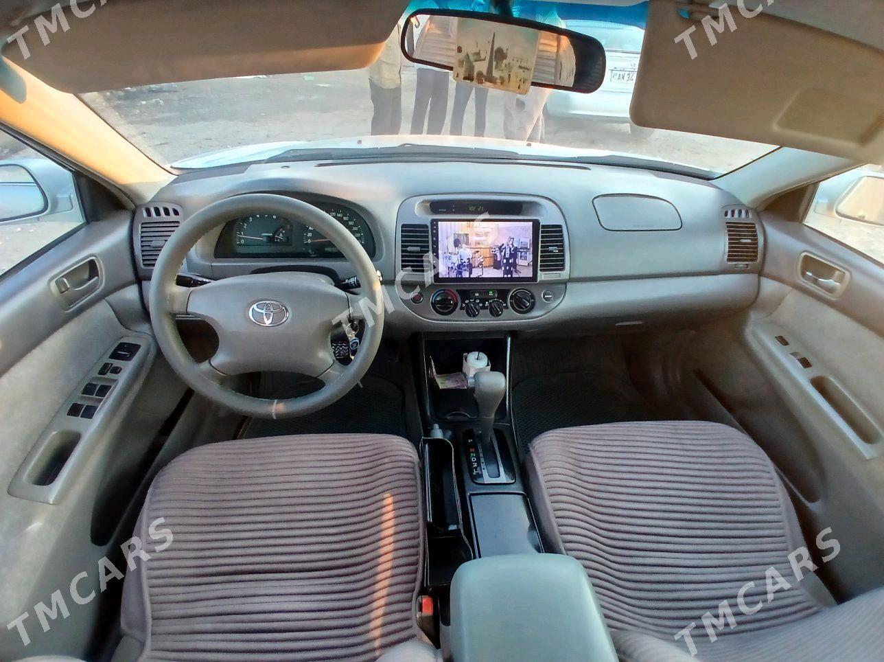 Toyota Camry 2004 - 150 000 TMT - Halaç - img 6