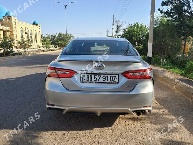 Toyota Camry 2018 - 255 000 TMT - Кёнеургенч - img 6