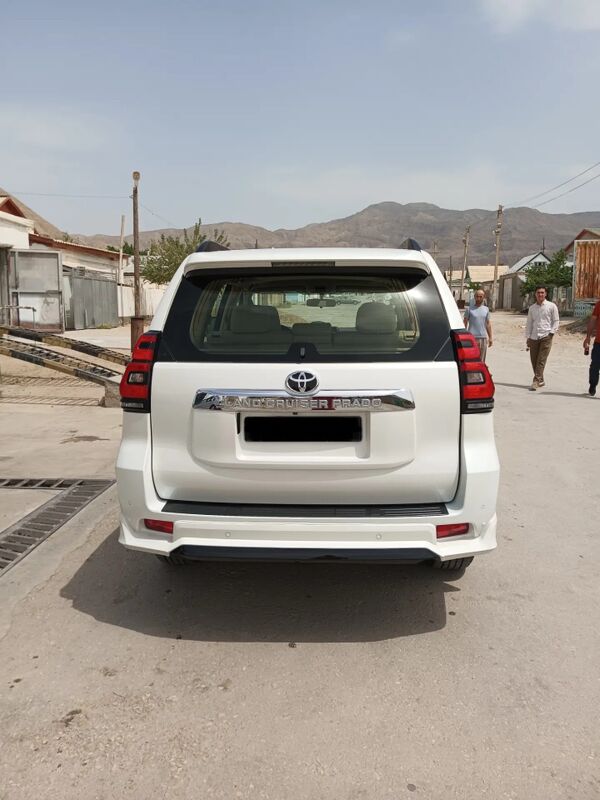 Toyota Land Cruiser Prado 2018 - 800 000 TMT - Gumdag - img 2