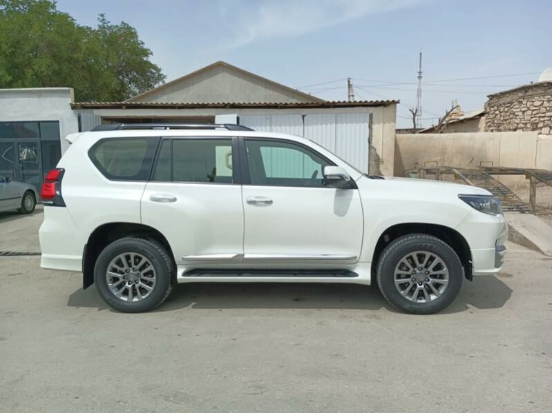 Toyota Land Cruiser Prado 2018 - 800 000 TMT - Gumdag - img 4