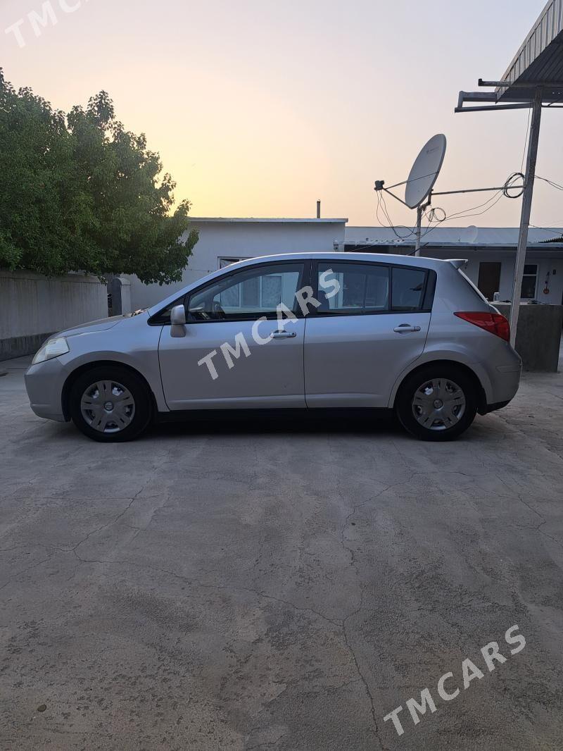 Nissan Versa 2010 - 93 000 TMT - Bäherden - img 5