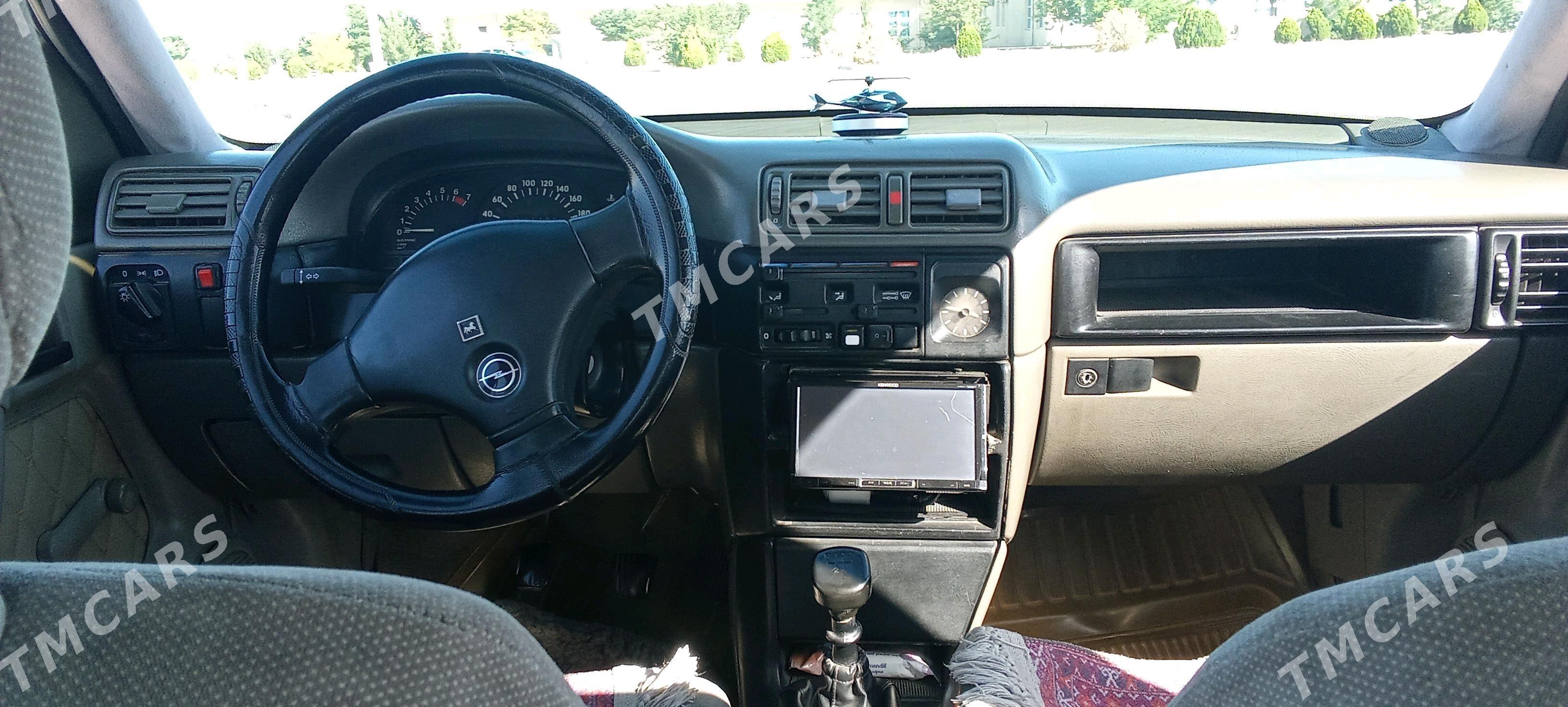 Opel Vectra 1989 - 45 000 TMT - Мары - img 3