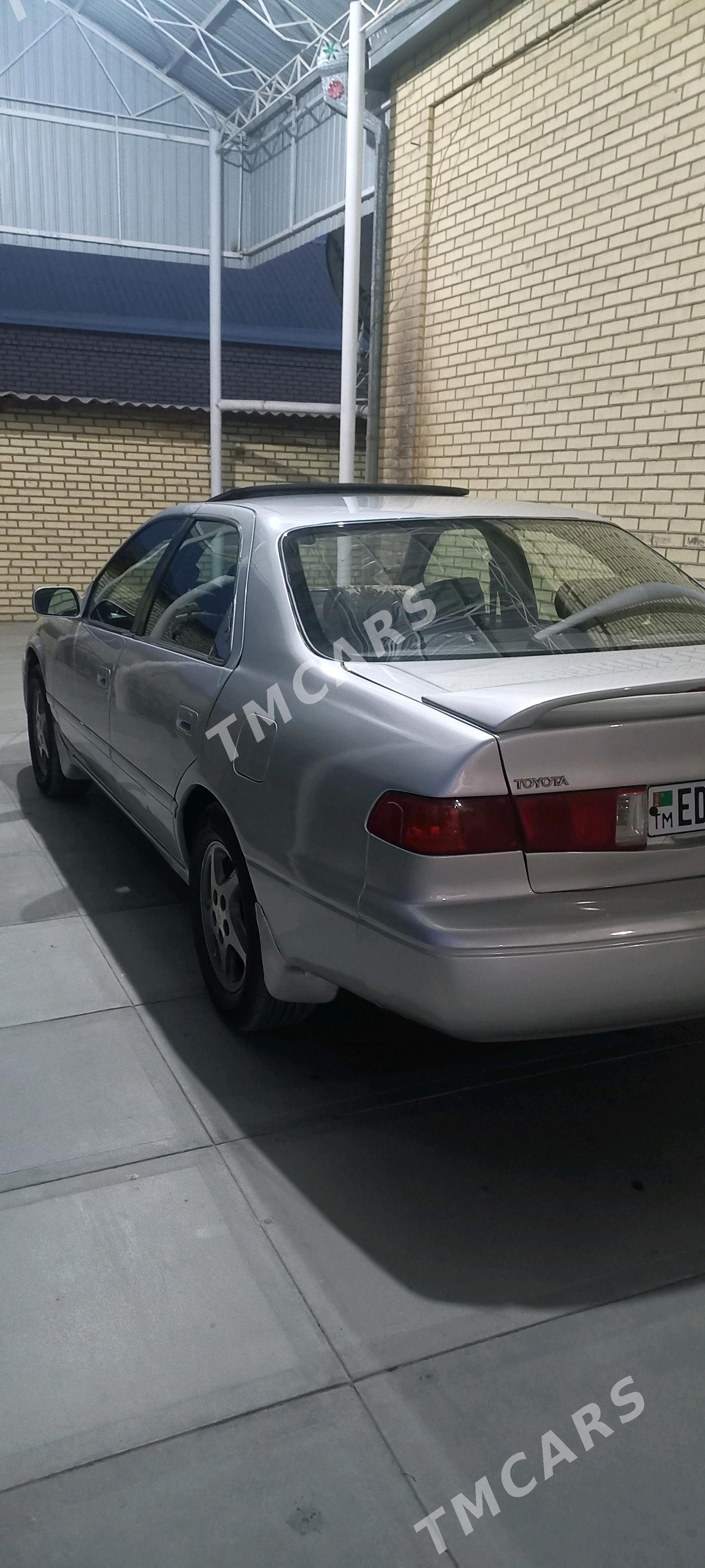 Toyota Camry 2000 - 135 000 TMT - Сакарчага - img 5
