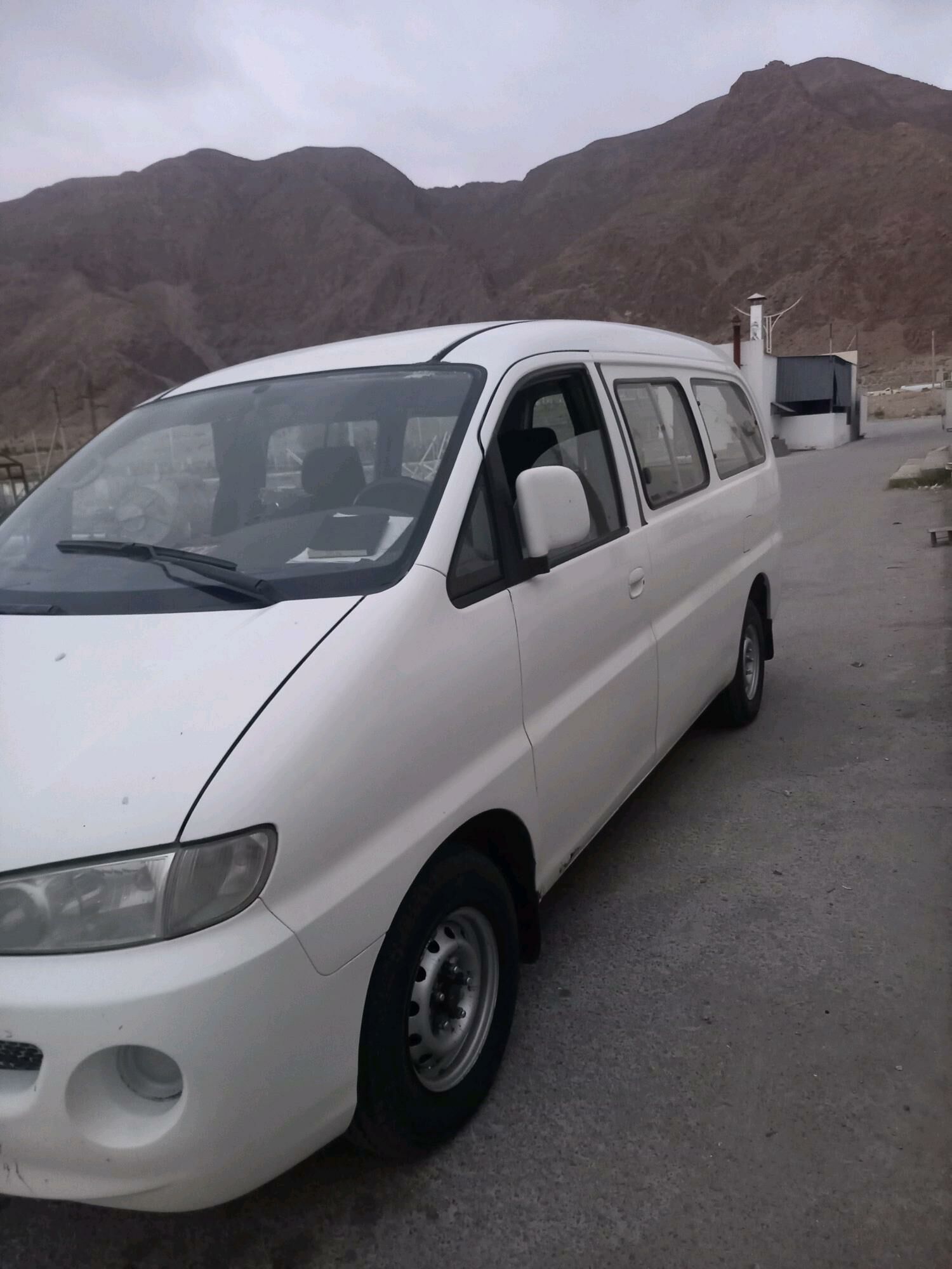 Hyundai H-1 2001 - 75 000 TMT - Балканабат - img 3