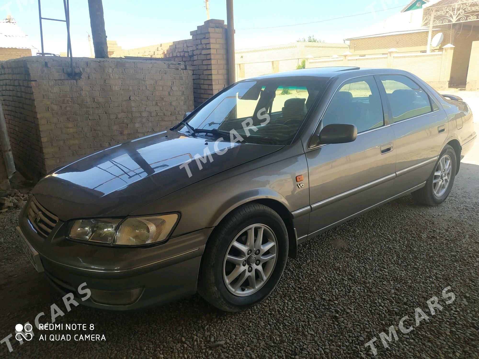 Toyota Camry 2000 - 125 000 TMT - Сакарчага - img 3
