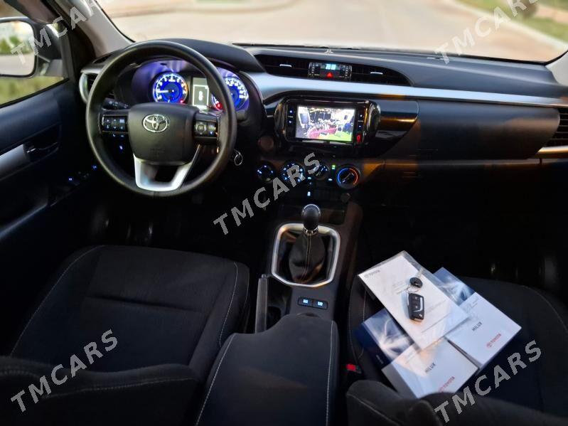 Toyota Hilux 2020 - 500 000 TMT - Aşgabat - img 6