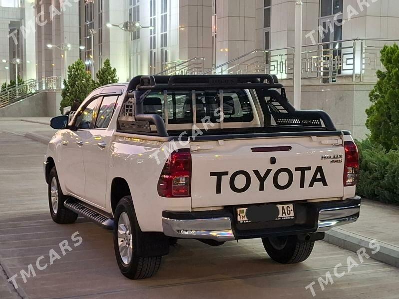 Toyota Hilux 2020 - 500 000 TMT - Aşgabat - img 5