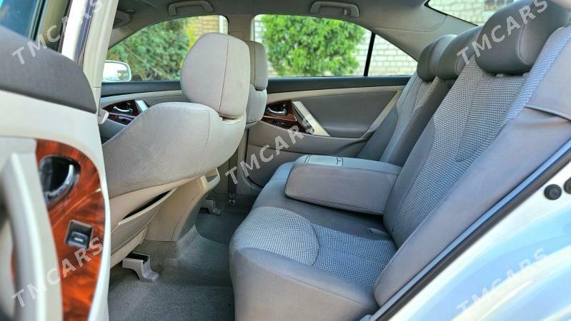 Toyota Camry 2010 - 214 000 TMT - Дашогуз - img 10