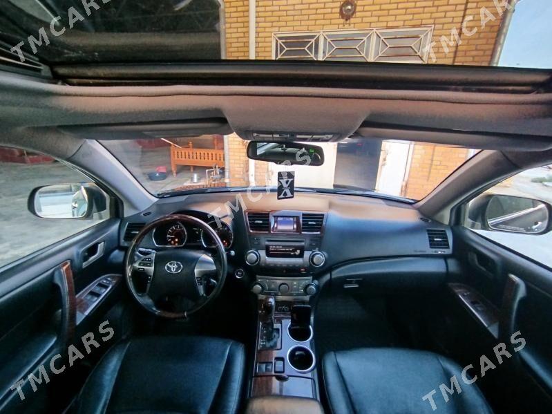 Toyota Highlander 2011 - 285 000 TMT - Мары - img 4