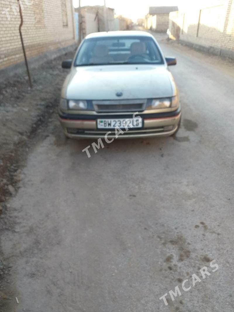 Opel Vectra 1989 - 25 000 TMT - Чарджоу - img 2