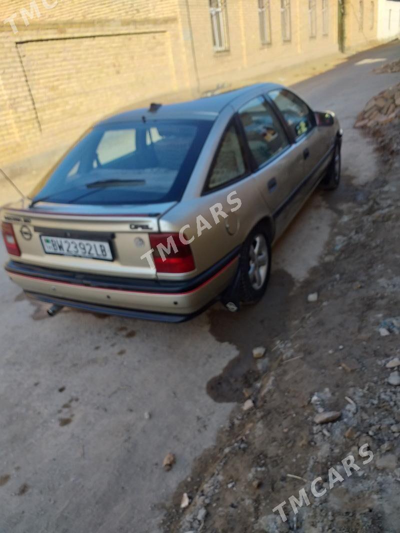 Opel Vectra 1989 - 25 000 TMT - Чарджоу - img 4
