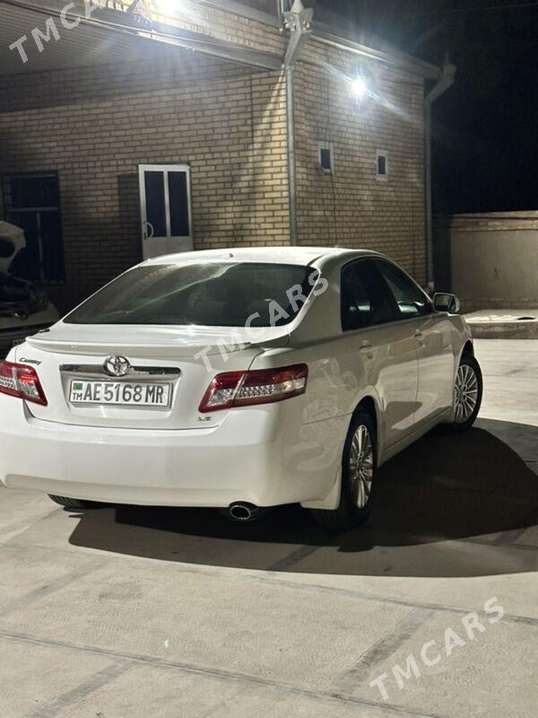 Toyota Camry 2010 - 210 000 TMT - Мары - img 9