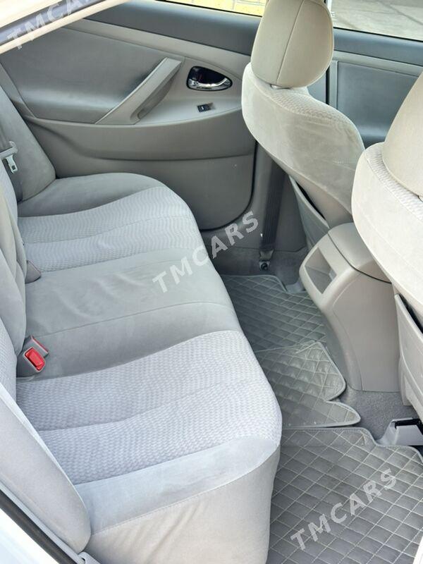 Toyota Camry 2010 - 210 000 TMT - Мары - img 8