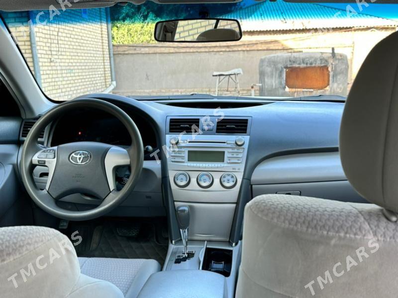 Toyota Camry 2010 - 210 000 TMT - Мары - img 7